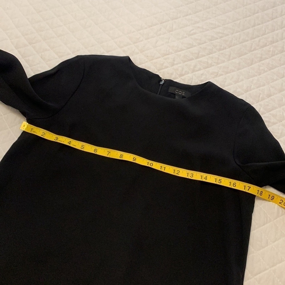 COS women’s dress long sleeves pleated hemline & cuffs back zipper black size 2 - Picture 11 of 14